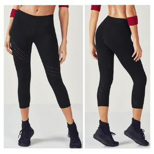 Fabletics Black April Capri Leggings-SMALL